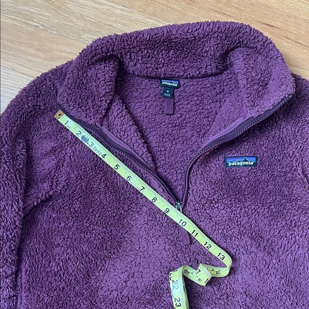 Patagonia Women's Rich Purple Fleece Pullover - Picture 4 of 12